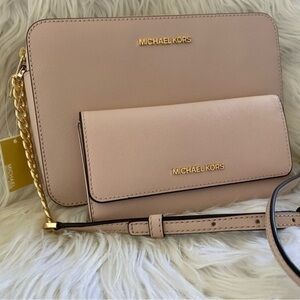 New Michael Kors Jet Set Large Saffiano Leather Crossbody bag & wallet